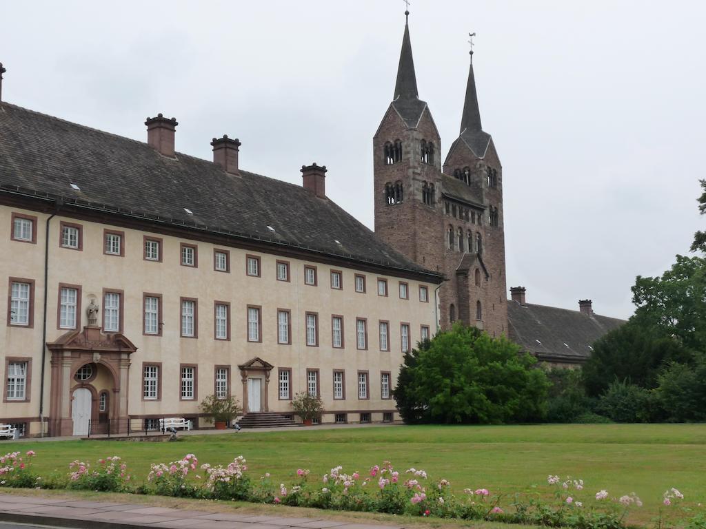 Gaestehaus Am Raeuschenberg Höxter Exteriör bild